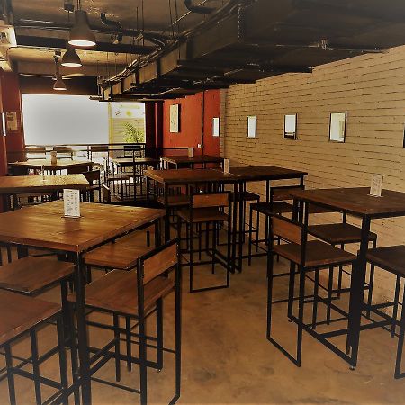 Henry'S Hotel & Gastropub Bangkok Luaran gambar